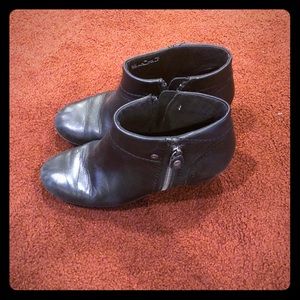 Black leather boots Clark’s 7M